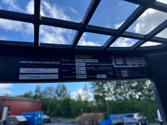 1215462-30 Reach truck, Linde R14, 2004