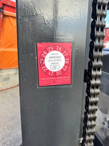 1215462-11 Reach truck, Linde R14, 2004