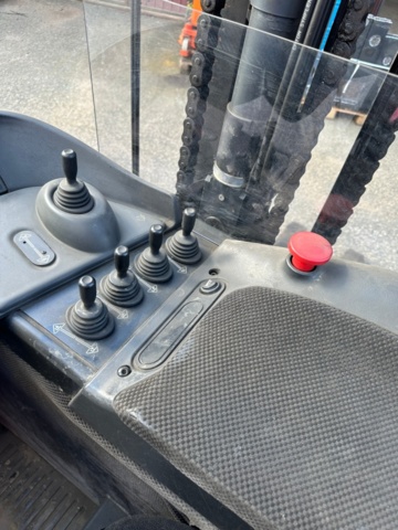 1215462-14 Reach truck, Linde R14, 2004