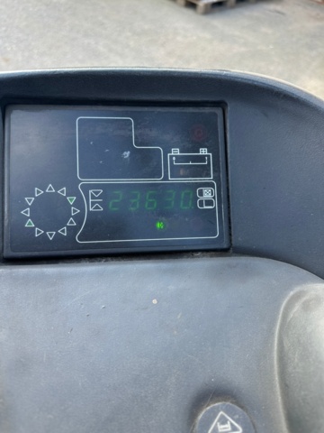 1215462-15 Reach truck, Linde R14, 2004