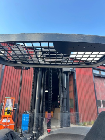 1215462-18 Reach truck, Linde R14, 2004