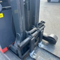 1215462-21 Reach truck, Linde R14, 2004