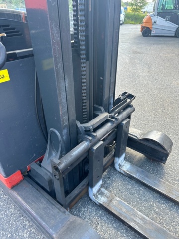 1215462-21 Reach truck, Linde R14, 2004