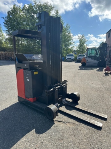 1215462-6 Reach truck, Linde R14, 2004