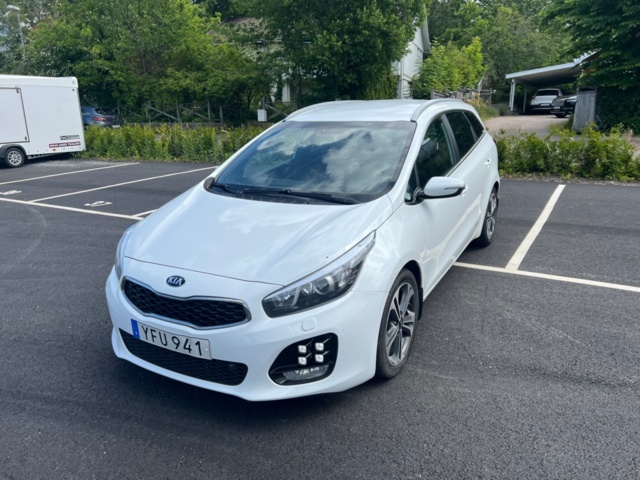 1052880-1 Kia Ceed Sportswagon - 2016