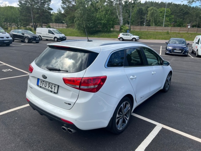 1052880-5 Kia Ceed Sportswagon - 2016