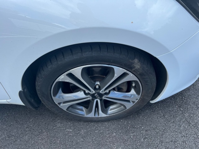 1052880-18 Kia Ceed Sportswagon - 2016