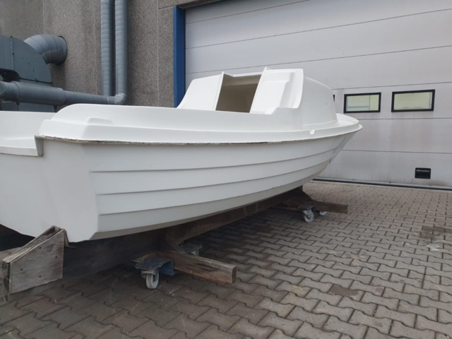 1119070-10 Boat Polo 5, hull