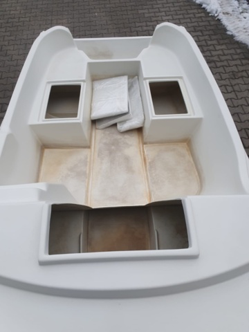 1119070-18 Boat Polo 5, hull