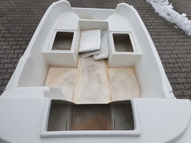 1119070-19 Boat Polo 5, hull