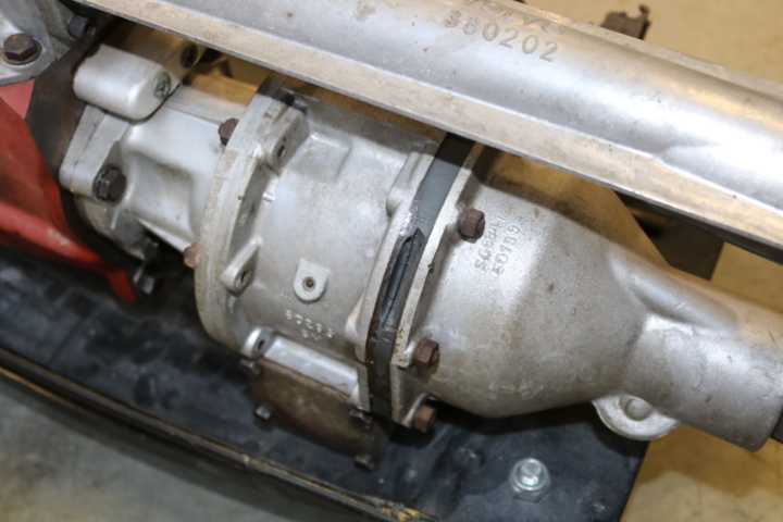 1211114-20 Växellåda M41 med överväxel. Volvo P1800 -61 JENSEN