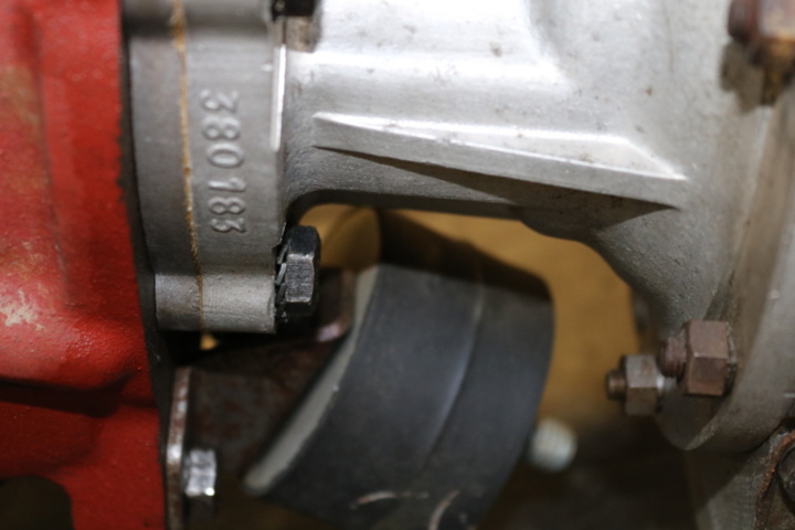 1211114-23 Växellåda M41 med överväxel. Volvo P1800 -61 JENSEN