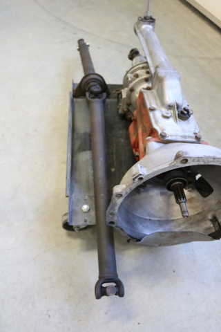 1211114-26 Växellåda M41 med överväxel. Volvo P1800 -61 JENSEN