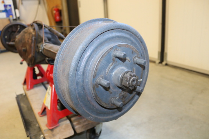 1211115-5 Rear axle Volvo P1800 -61 JENSEN