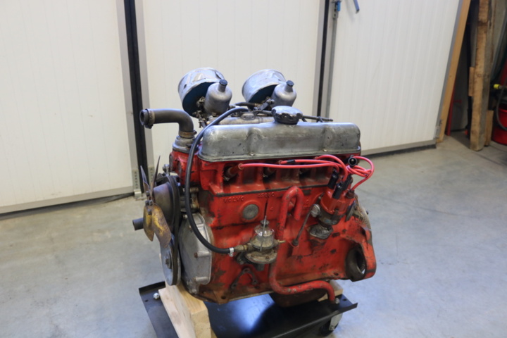 1211116-1 Engine Volvo P1800 -61 JENSEN