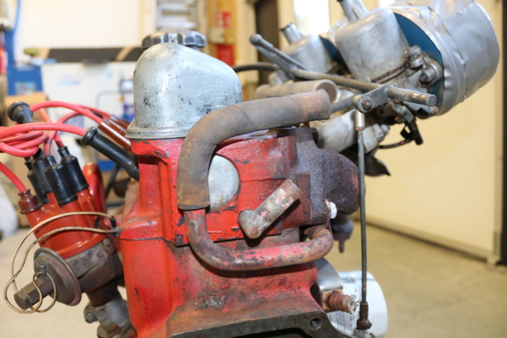 1211116-8 Engine Volvo P1800 -61 JENSEN