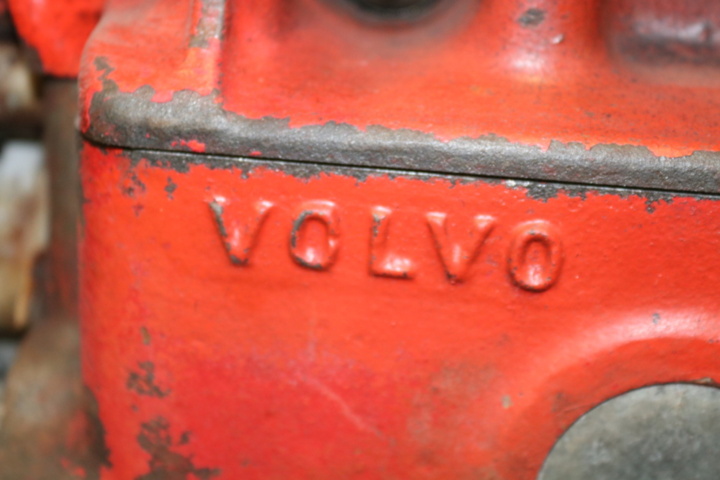 1211116-10 Engine Volvo P1800 -61 JENSEN