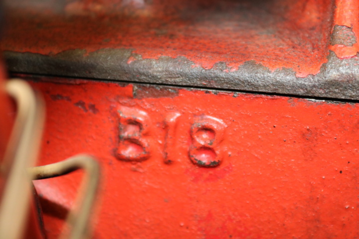 1211116-15 Engine Volvo P1800 -61 JENSEN