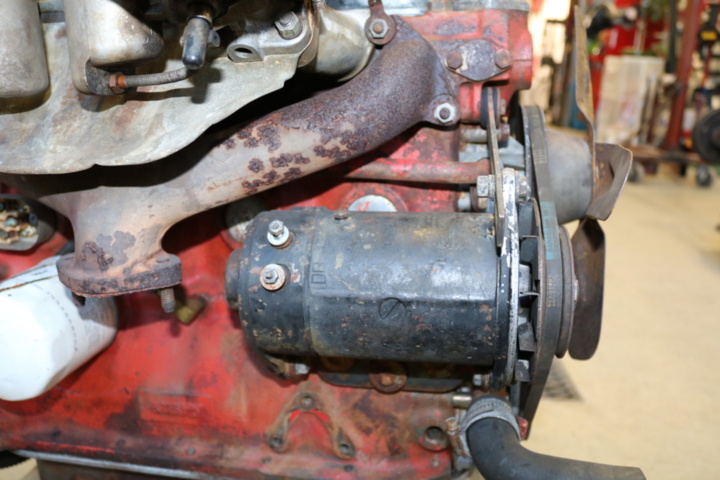 1211116-25 Engine Volvo P1800 -61 JENSEN