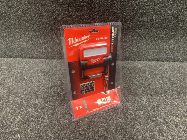 1216098-2 Area lighting Milwaukee L4 FFL-201