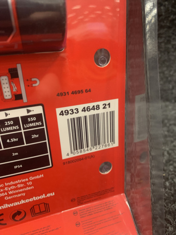 1216098-4 Area lighting Milwaukee L4 FFL-201