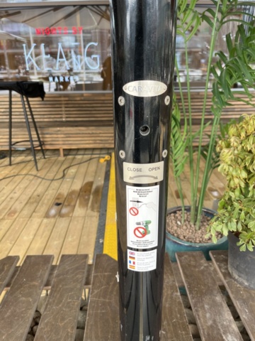 1086063-5 Parasol with mounted heating lamps 4 pcs - Caravita