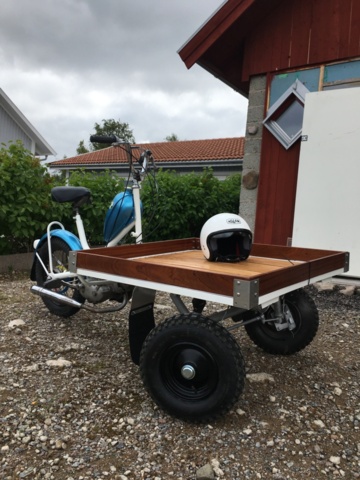 1216070-7 Puck Packy flakmoped