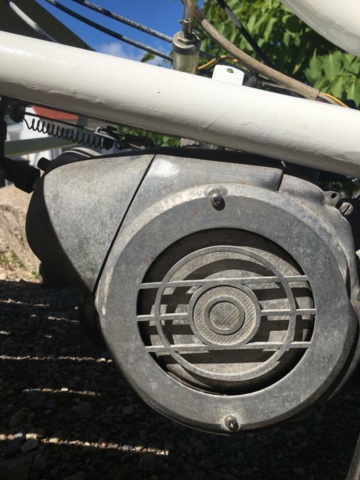 1216070-25 Puck Packy flakmoped