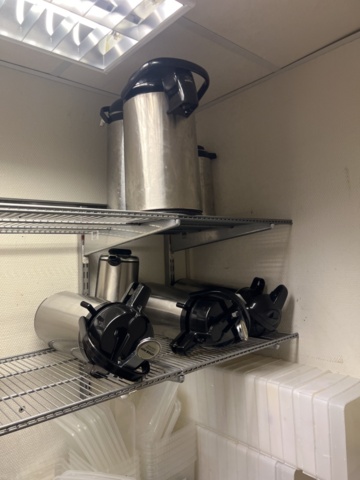 1178929-4 Grid shelves with cans, styrofoam boxes & more