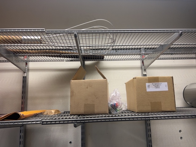 1178929-10 Grid shelves with cans, styrofoam boxes & more