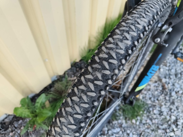 1129564-3 Bicycle BTWIN RockRider 340 26"