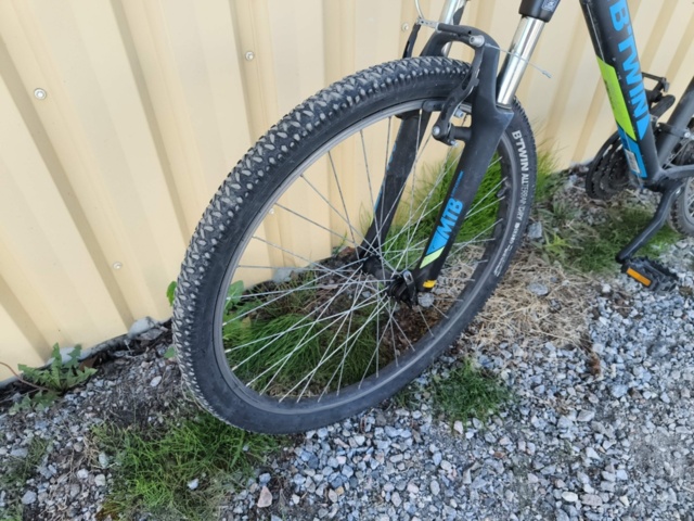 1129564-4 Bicycle BTWIN RockRider 340 26"