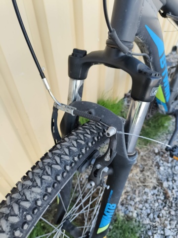 1129564-6 Bicycle BTWIN RockRider 340 26"