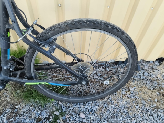 1129564-17 Bicycle BTWIN RockRider 340 26"