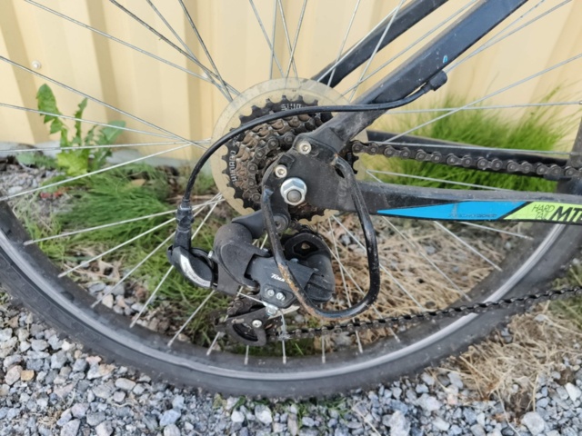 1129564-22 Bicycle BTWIN RockRider 340 26"