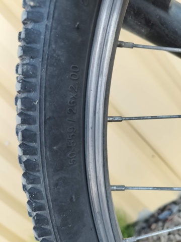 1129564-28 Bicycle BTWIN RockRider 340 26"