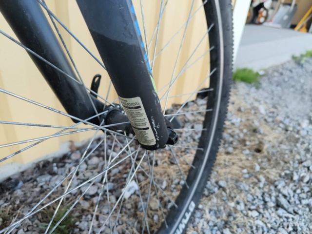 1129564-29 Bicycle BTWIN RockRider 340 26"