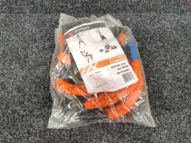 1216013-2 Training kit Stroops Python Striker Medium/Heavy