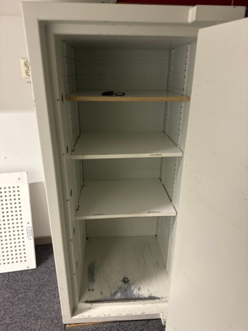 1153584-3 Rosengren's The European safe