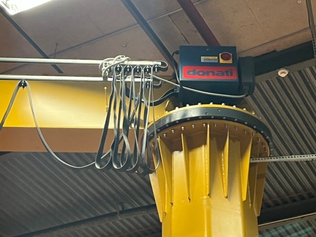 1145463-7 Svängpelarkran med telfer, Donati 3000kg