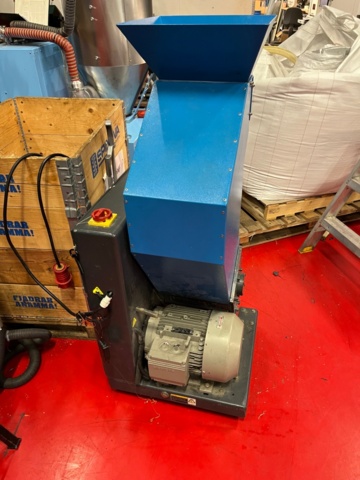 1145466-5 Granulator, Shini SG-1628H