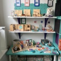 1218660-9 Larger lot with Cribble Craft wooden toys, as well as furnishings, accessories, machines and more