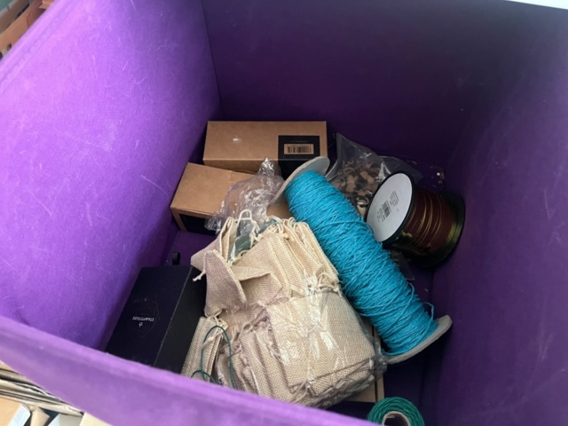 1218660-22 Larger lot with Cribble Craft wooden toys, as well as furnishings, accessories, machines and more