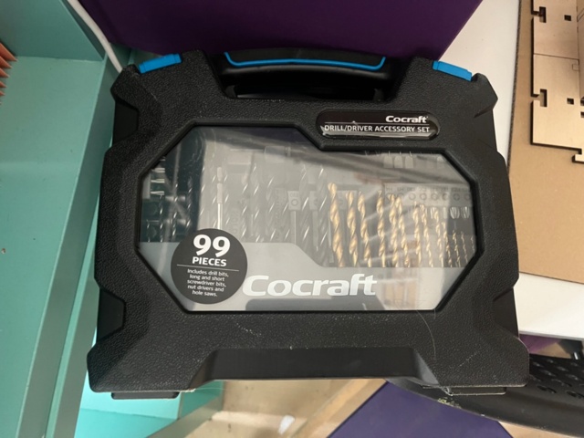 1218660-27 Larger lot with Cribble Craft wooden toys, as well as furnishings, accessories, machines and more