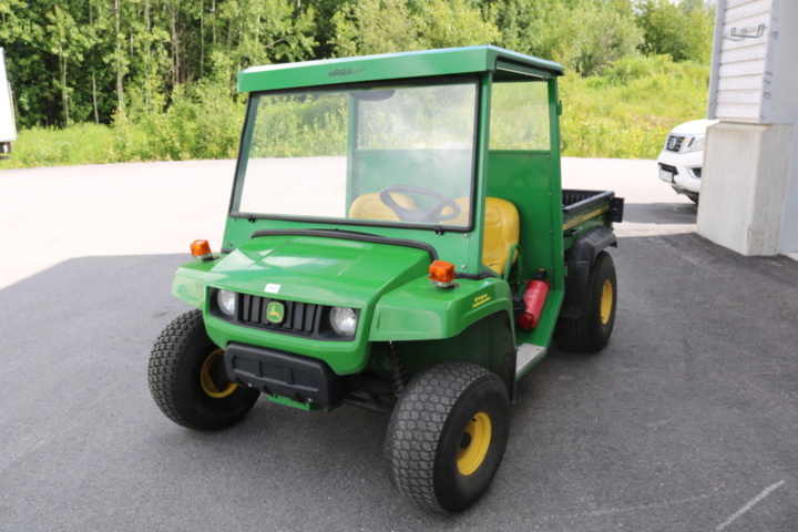 1211154-1 John Deere Gator 4x2 from 2004