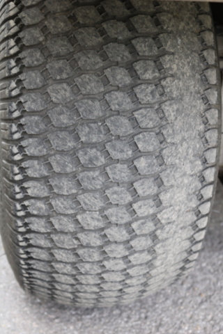 1211154-10 John Deere Gator 4x2 from 2004