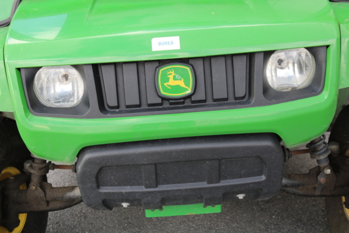 1211154-23 John Deere Gator 4x2 from 2004