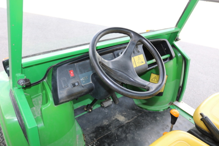 1211154-41 John Deere Gator 4x2 from 2004