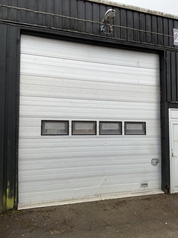 1219082-3 Industrial port