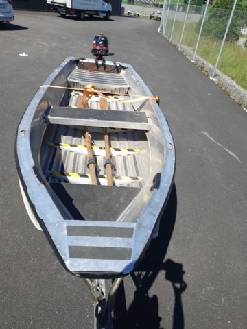 1035933-6 Buster aluminum boat on trailer and 4-stroke engine